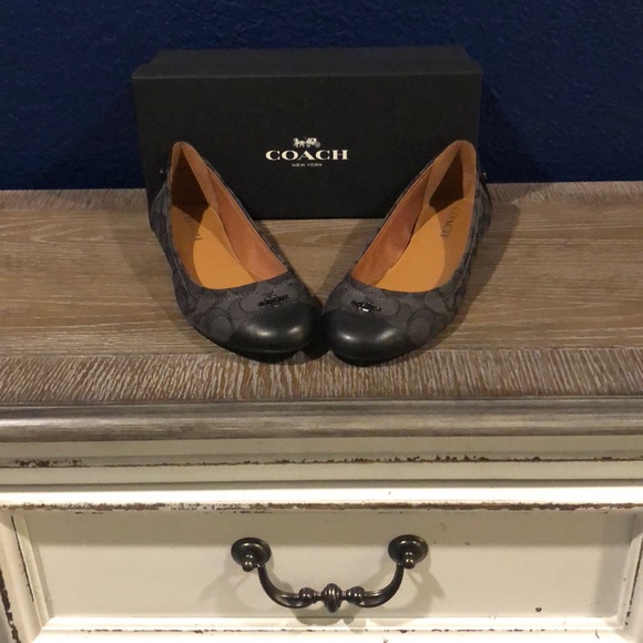 NWT COACH BLACK SMOKE CHELSEA FLATS - Picture 3 of 4